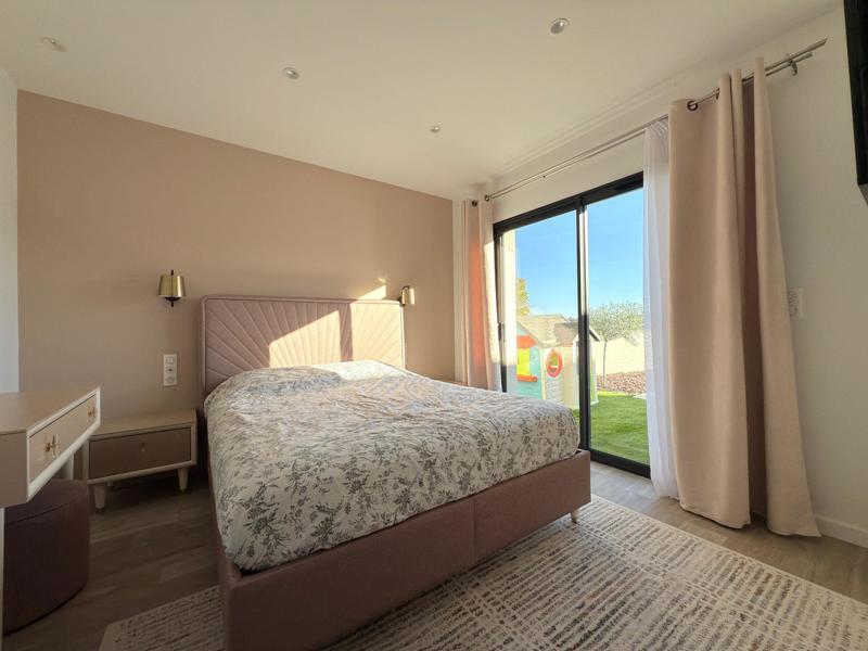 Maison - 159 m² - 6 pièces