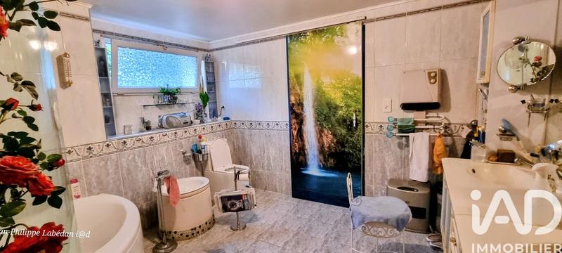 Maison - 260 m² - 7 pièces