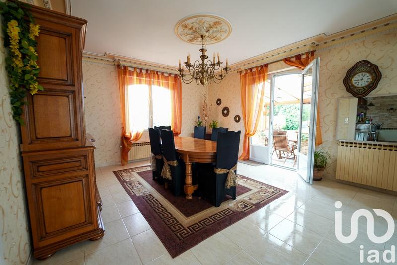 Maison - 201 m² - 10 pièces