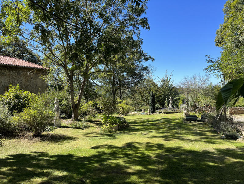 Maison ancienne - 260 m² - 9 pièces