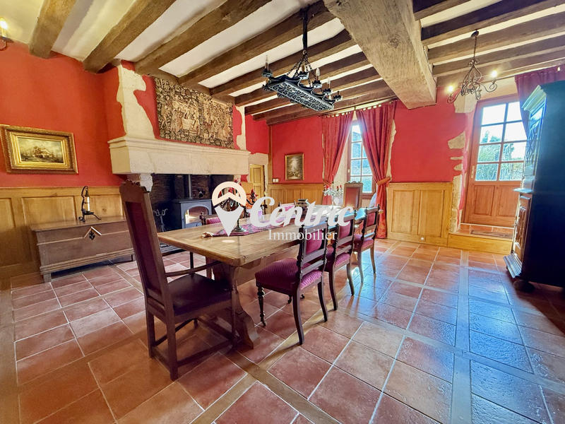 Maison ancienne - 344 m² - 10 pièces