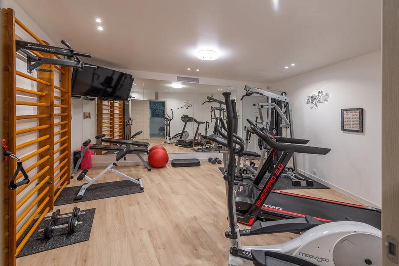 Villa - 350 m² - 6 pièces