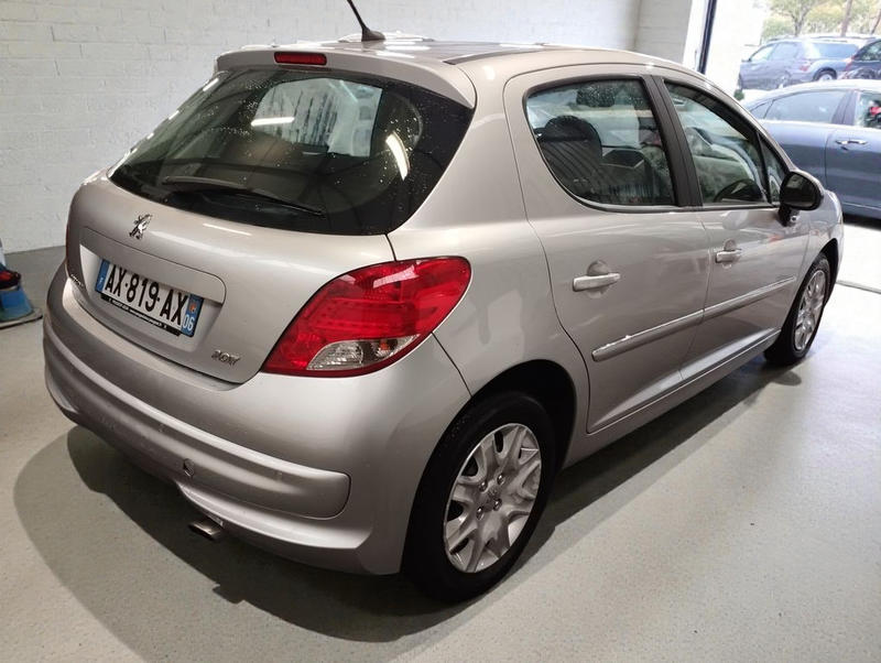 Peugeot 207 1.6 Vti 120 Premium 5p