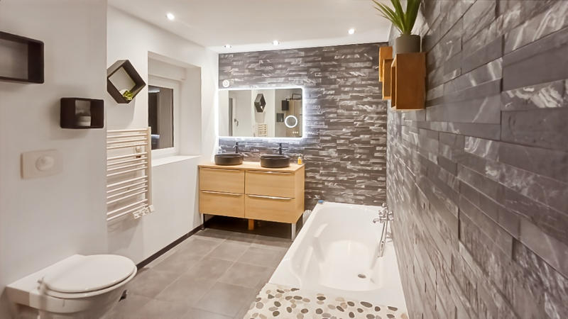 Maison - 320 m² - 8 pièces