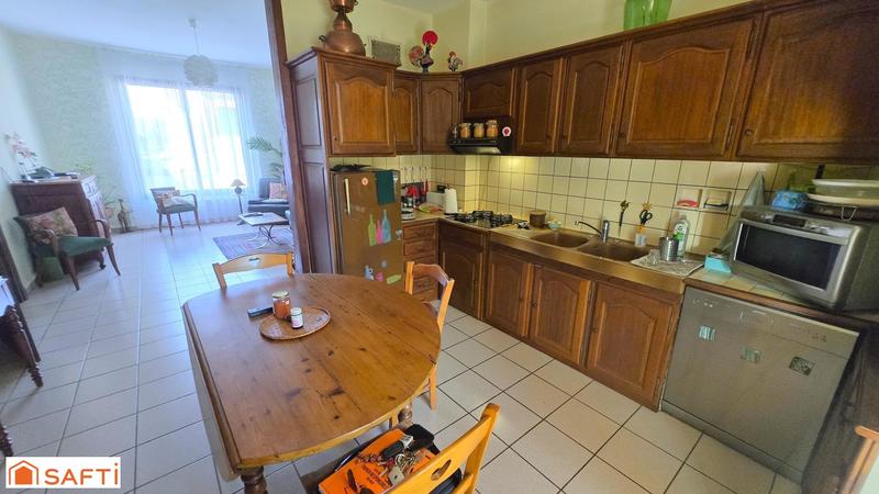 Maison - 200 m² - 9 pièces