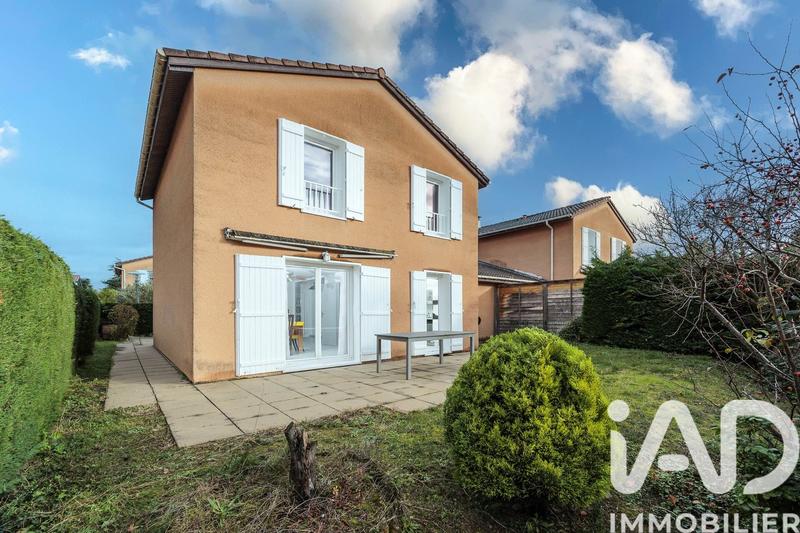 Maison - 90 m² - 4 pièces