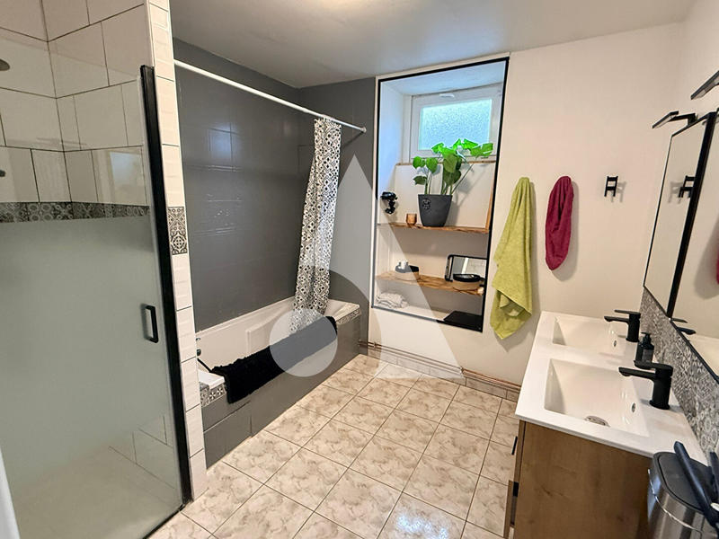 Maison - 153 m² - 5 pièces