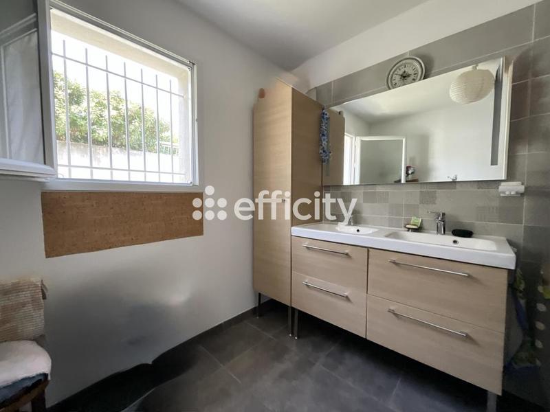 Villa - 186 m² - 9 pièces