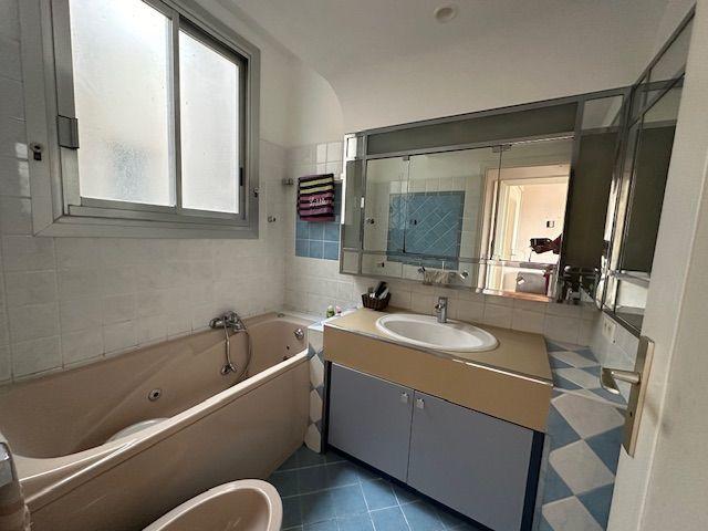 Appartement - 94 m² - 3 pièces