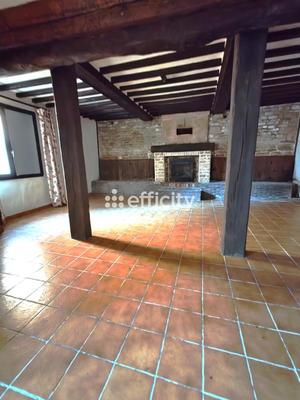 Maison - 310 m² - 12 pièces