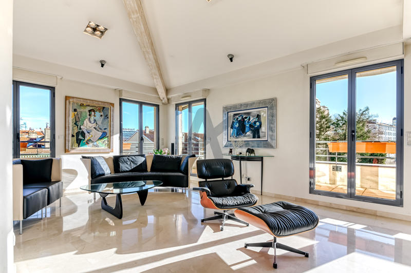 Appartement - 121 m² - 3 pièces