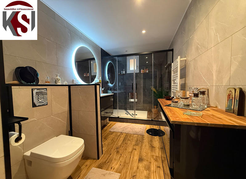 Appartement - 107 m² - 4 pièces