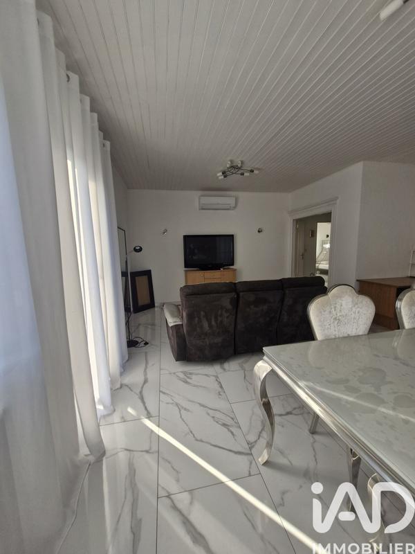 Maison - 230 m² - 6 pièces