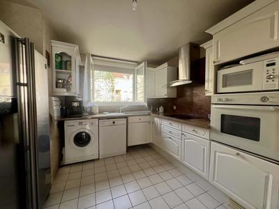 Maison - 96 m² - 6 pièces