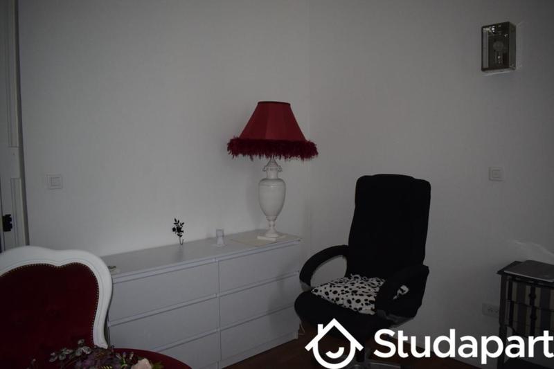 Chambre - 14 m² - 1 pièce