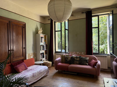 Maison - 135 m² - 9 pièces