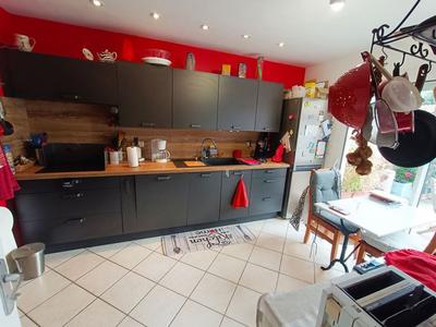 Maison traditionnelle - 95 m² - 6 pièces