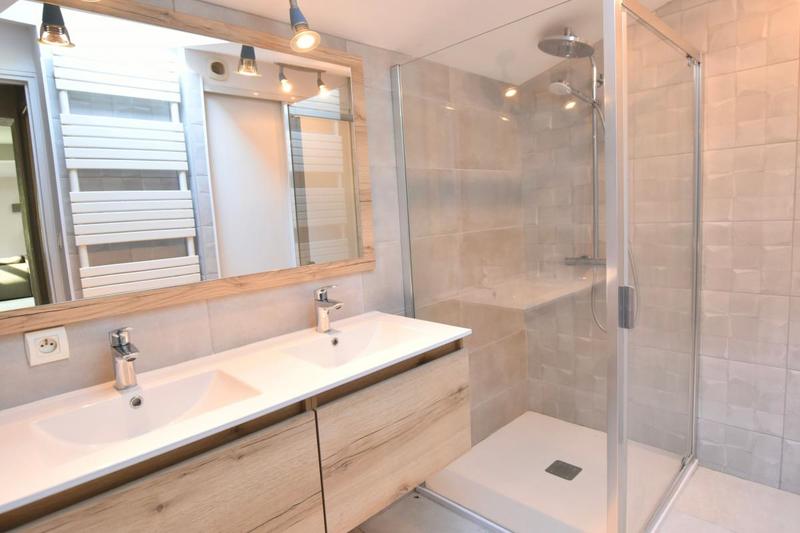 Maison - 218 m² - 6 pièces