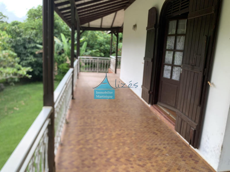 Maison - 160 m² - 4 pièces