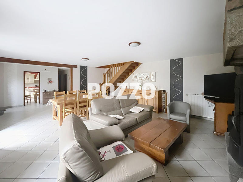 Maison - 185 m² - 6 pièces