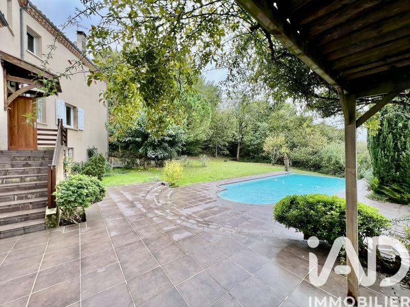 Maison de campagne - 250 m² - 9 pièces