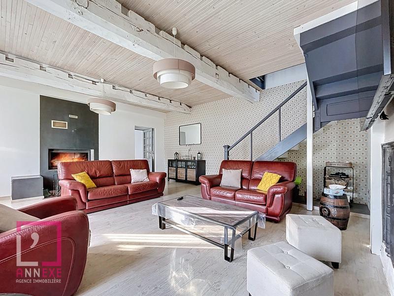 Maison ancienne - 240 m² - 6 pièces