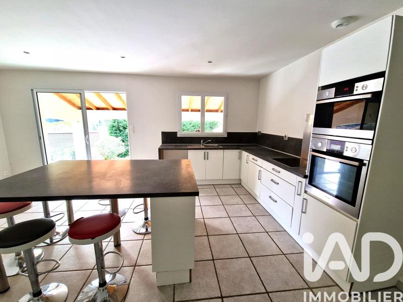 Maison - 118 m² - 6 pièces