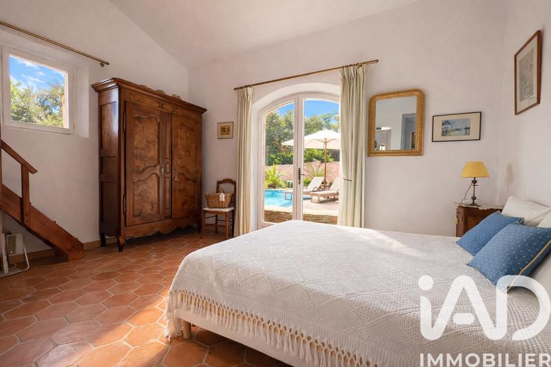 Maison - 193 m² - 5 pièces