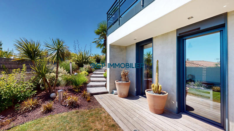 Maison contemporaine - 190 m² - 5 pièces