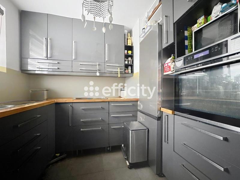 Appartement - 90 m² - 4 pièces