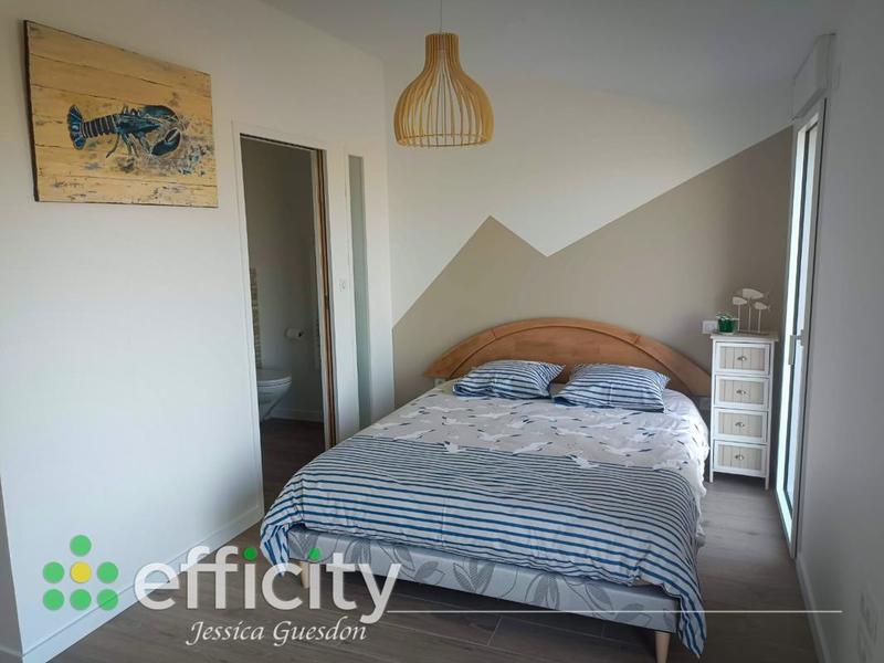 Maison - 270 m² - 11 pièces