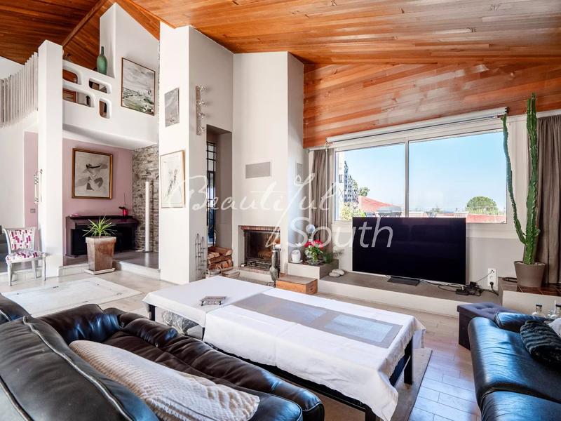 Villa - 263 m² - 5 pièces