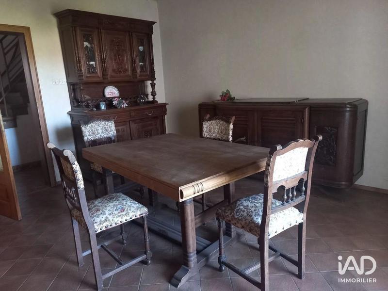 Maison - 224 m² - 7 pièces