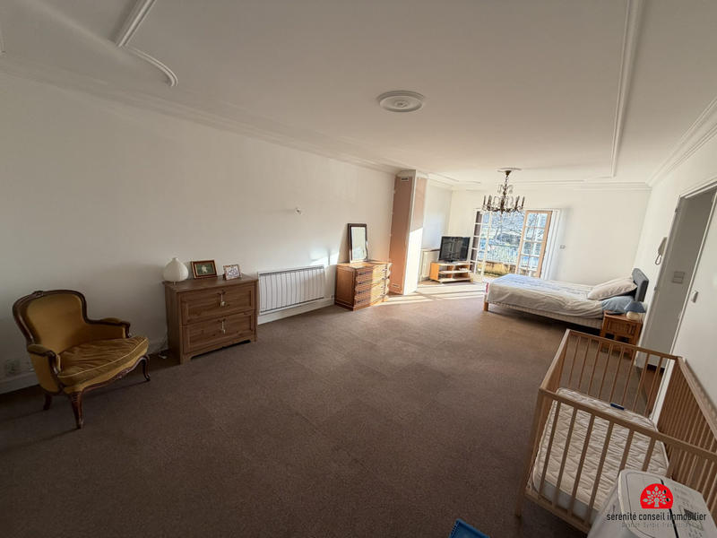 Maison - 170 m² - 6 pièces