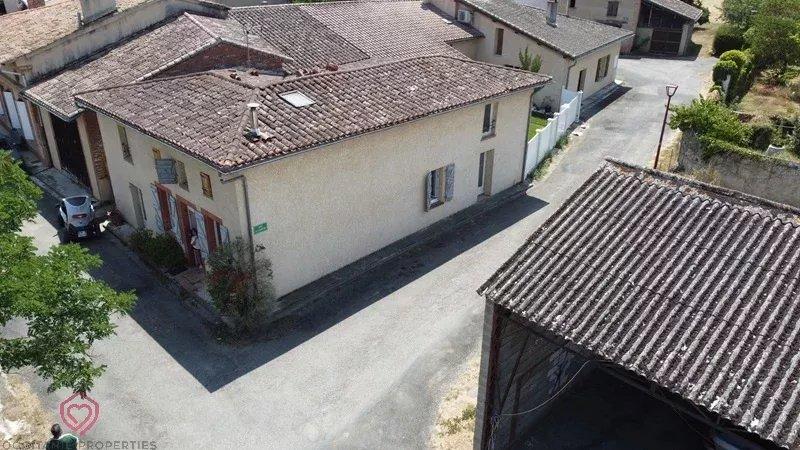 Maison de village - 162 m² - 6 pièces