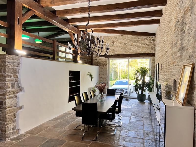 Maison - 430 m² - 10 pièces