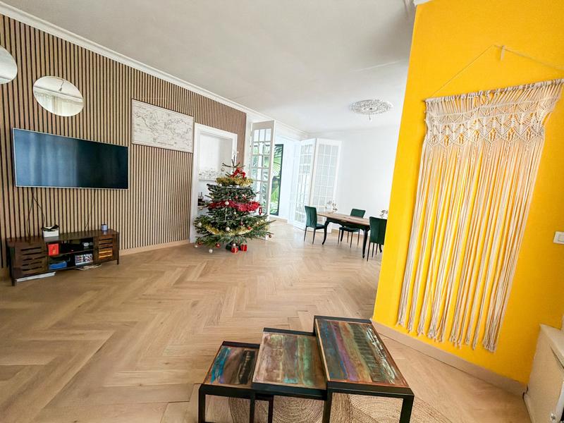 Maison - 140 m² - 5 pièces