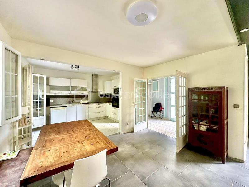 Maison traditionnelle - 146 m² - 5 pièces