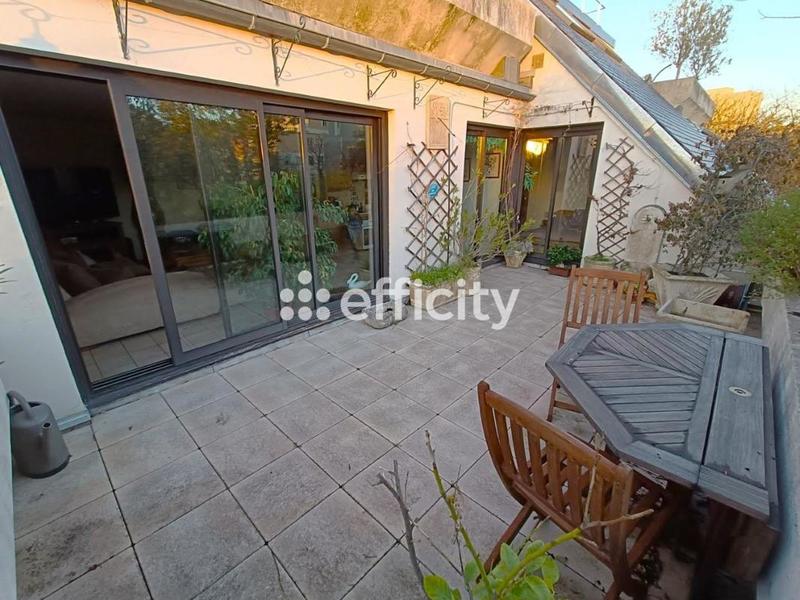 Appartement ancien - 97 m² - 4 pièces