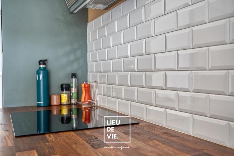 Appartement ancien - 84 m² - 3 pièces