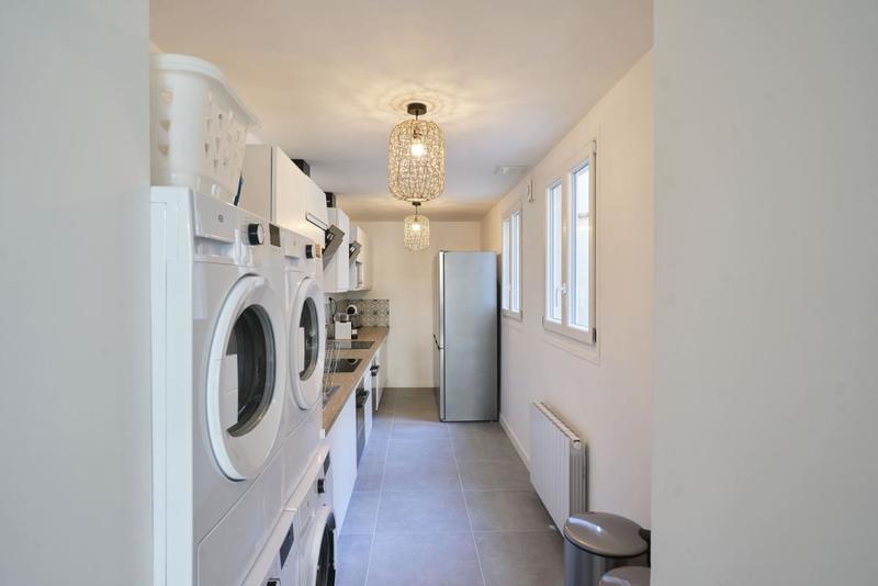 Maison - 179 m² - 11 pièces