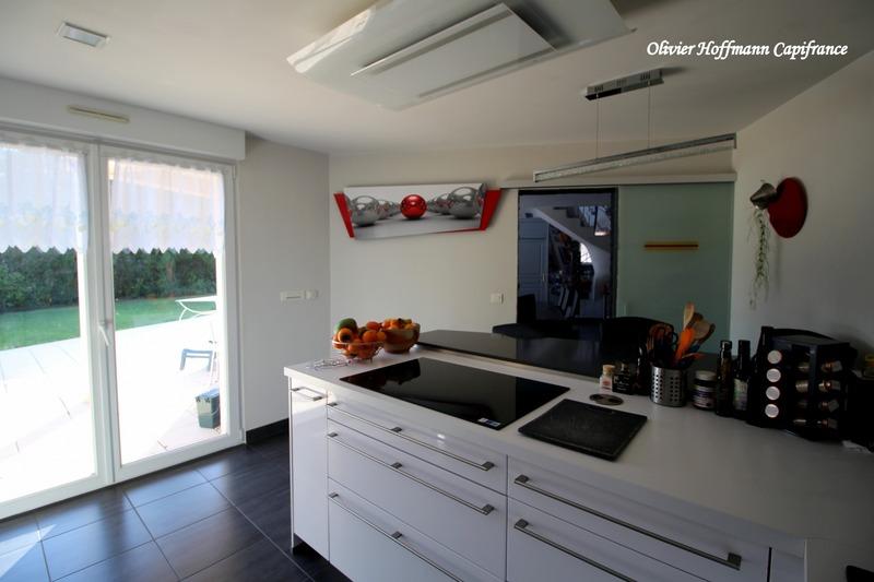 Maison - 234 m² - 9 pièces