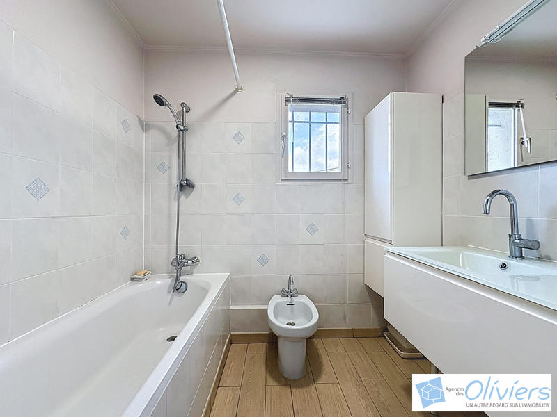 Maison - 133 m² - 6 pièces