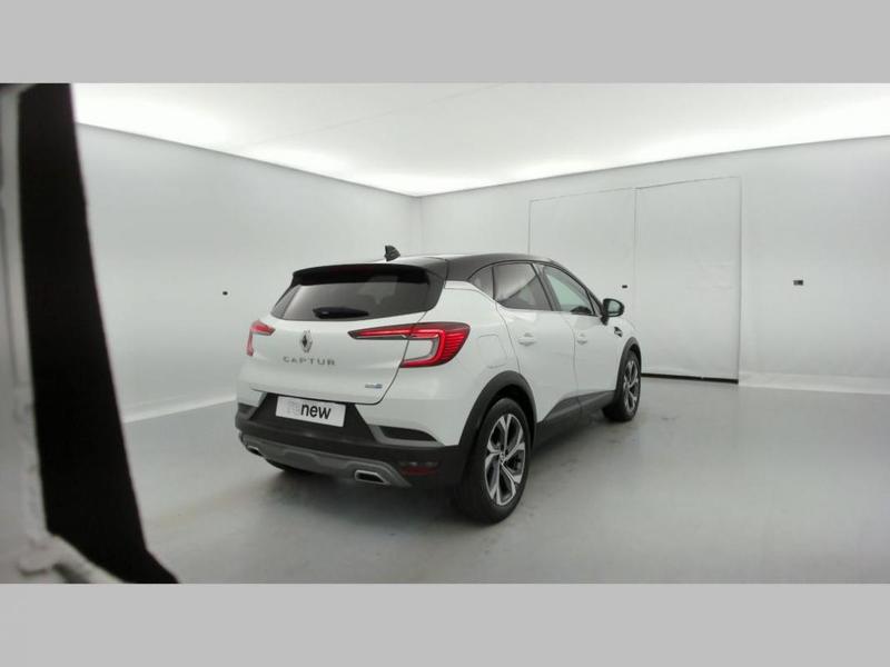 Renault Captur E-Tech 145 - 21 R.S. Line