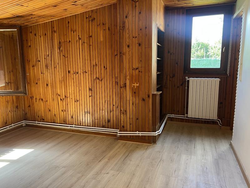 Maison - 200 m² - 8 pièces