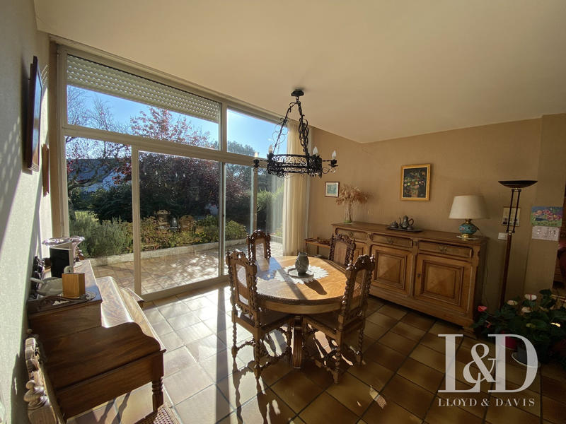 Maison - 155 m² - 8 pièces