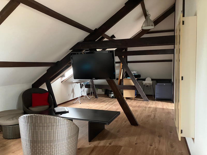 Maison - 220 m² - 8 pièces