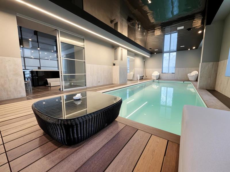 Maison - 1 200 m² - 16 pièces