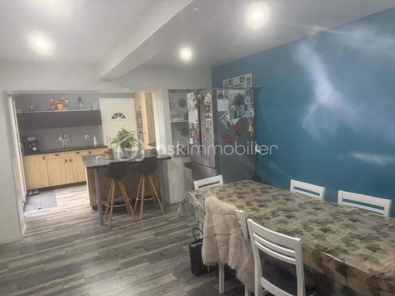 Demeure - 139 m² - 6 pièces