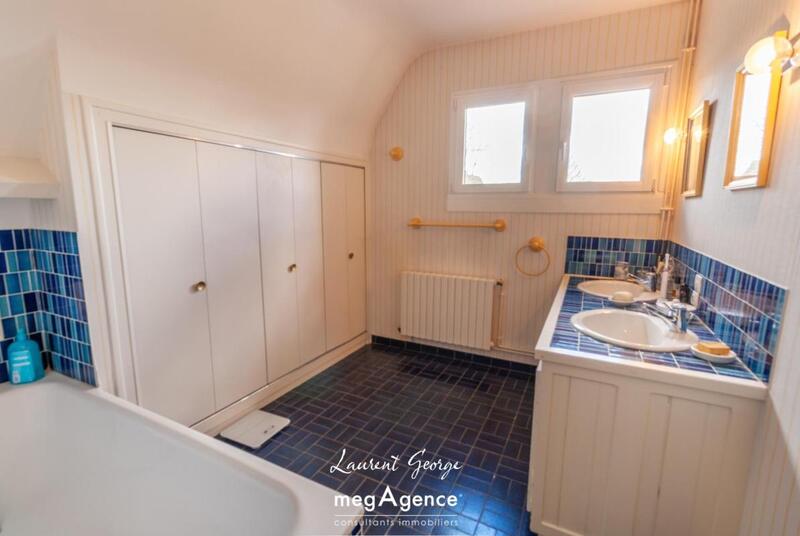 Maison - 152 m² - 6 pièces